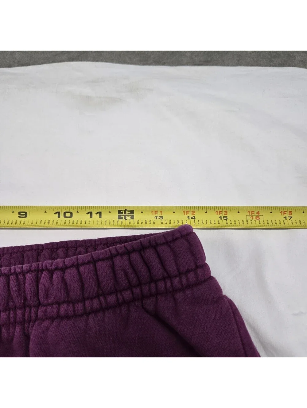 EUC Men's MEDIUM Nike Sportswear Fleece Jogger Pants Sangria Purple DM6871-610
